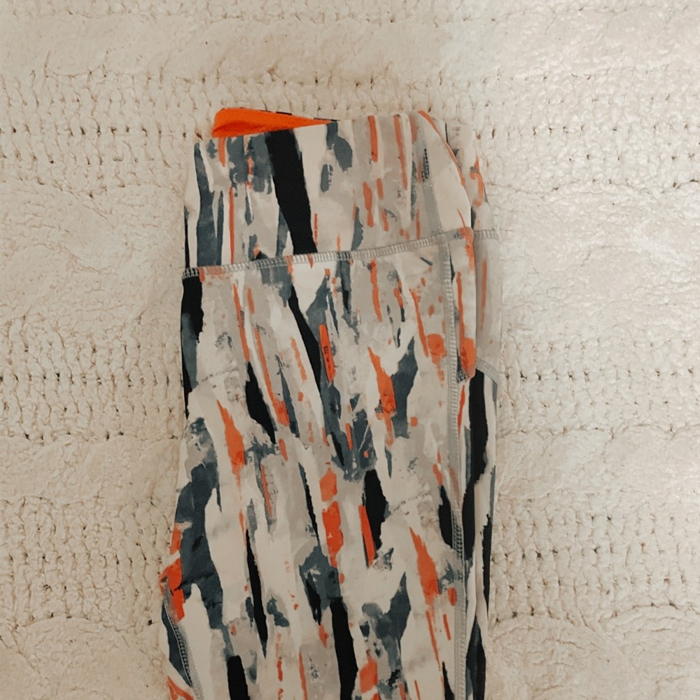Super cute athletic leggings